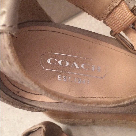 Coach Muted Silver Leather Platform Sandals Sz 7 - Picture 2 of 6